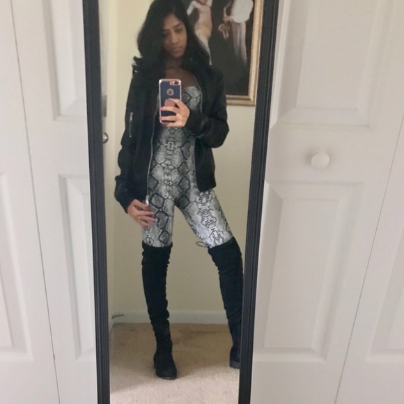 ♥️ His Girl Jumpsuit - Picture 4 of 5